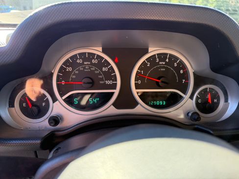 Used 2010 Jeep Wrangler Sport S image 16