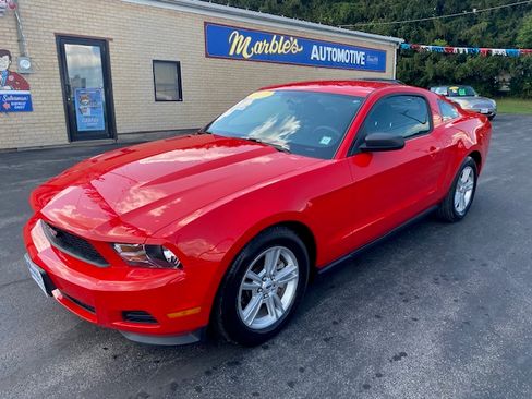 Used 2011 Ford Mustang Coupe RWD image 1