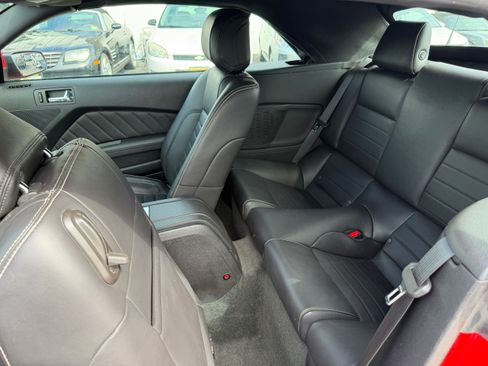 Used 2014 Ford Mustang Premium image 12