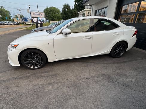 Used 2015 Lexus IS 350 AWD/4WD image 4
