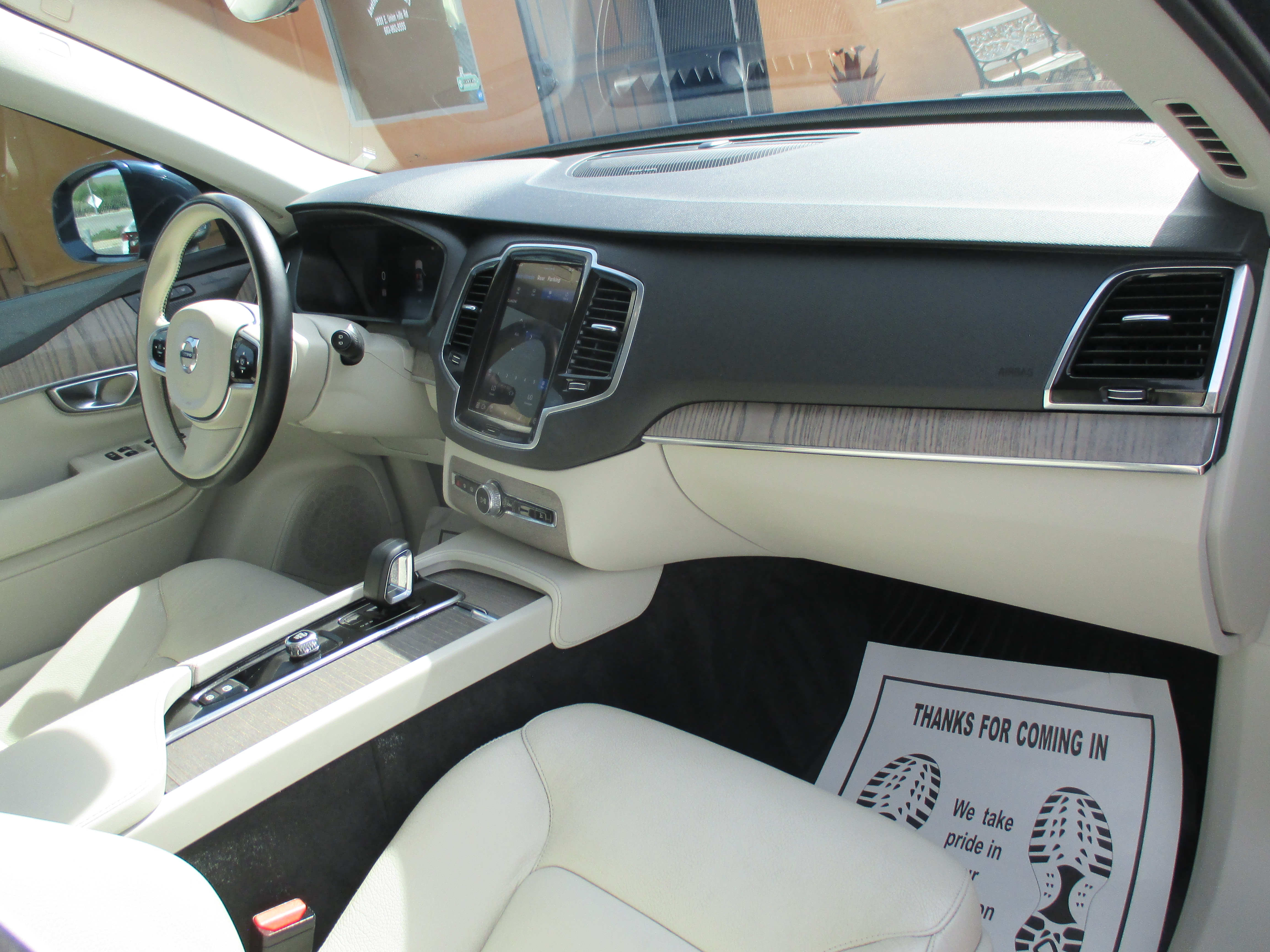 Used 2023 Volvo XC90 AWD B6 Plus Bright image 4