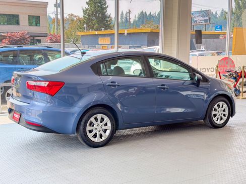 Used 2016 Kia Rio LX Sedan FWD image 4