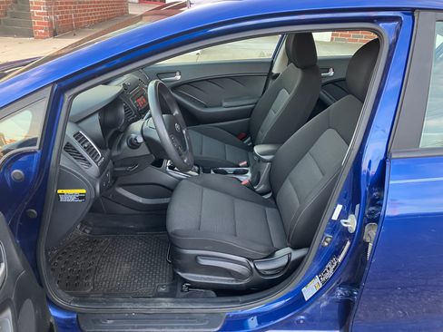 Used 2017 Kia Forte LX image 10
