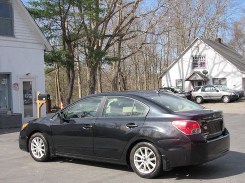 Used 2013 Subaru Impreza 2.0i Premium image 5