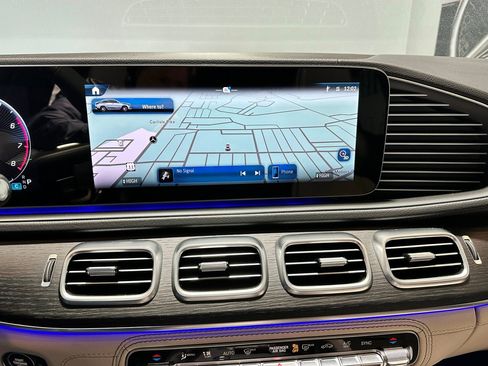 Used 2025 Mercedes-Benz GLE 53 AMG image 23