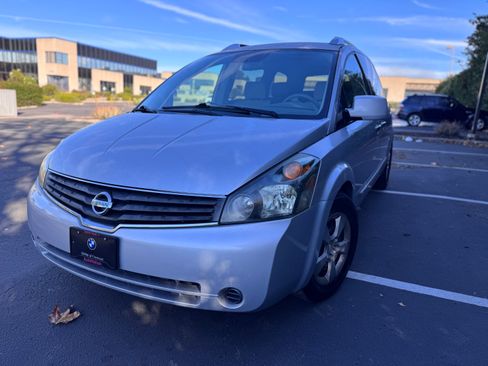 Used 2009 Nissan Quest image 4