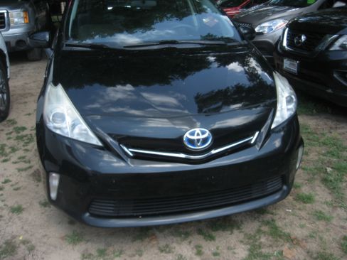 Used 2012 Toyota Prius V Four Wagon 4D FWD image 2