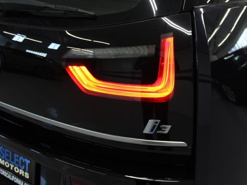 Used 2018 BMW i3 w/ Range Extender RWD image 9