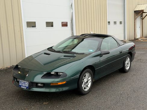 Used 1994 Chevrolet Camaro Z28 image 65