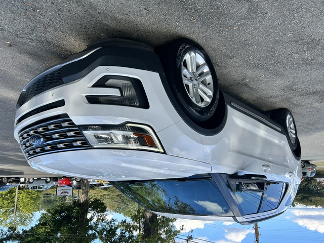 Used 2017 Ford Explorer FWD XLT image 7