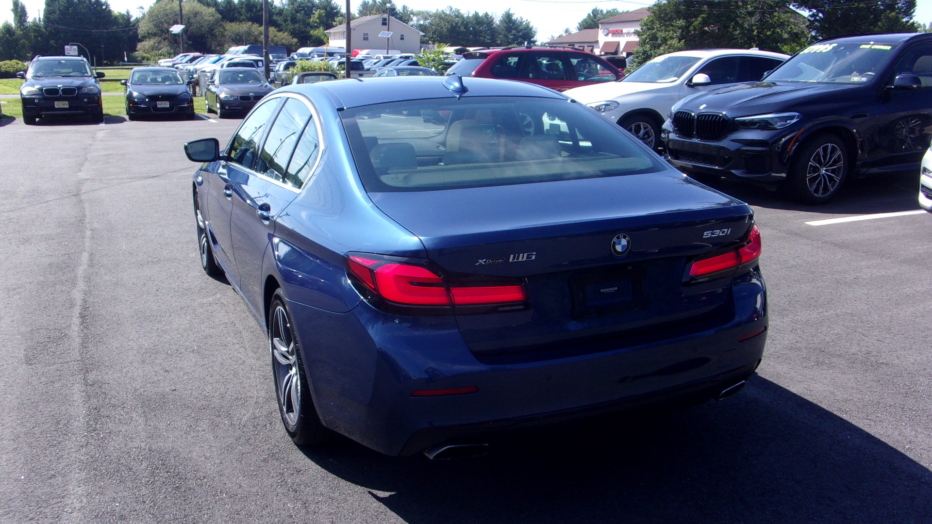 Used 2021 BMW 530i xDrive AWD/4WD image 8