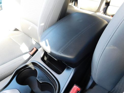 Used 2015 Hyundai Santa Fe Sport image 18