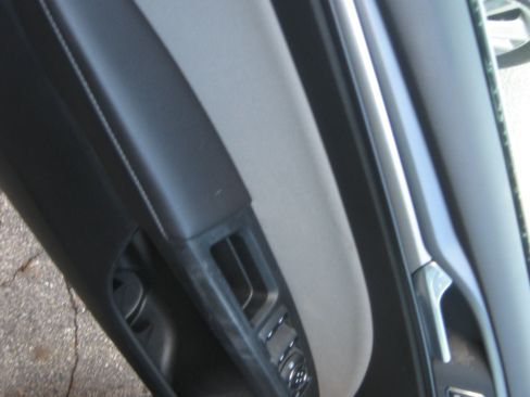 Used 2014 Ford Fusion S Hybrid FWD image 7