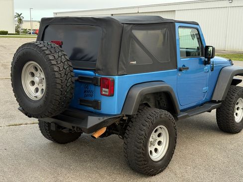 Used 2010 Jeep Wrangler 4WD Sport image 40