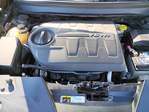 Used 2017 Jeep Cherokee Limited image 14