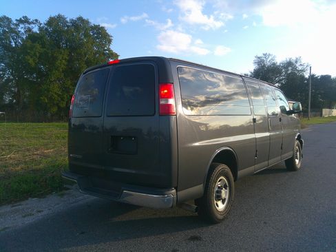 Used 2016 Chevrolet Express 3500 LT image 3