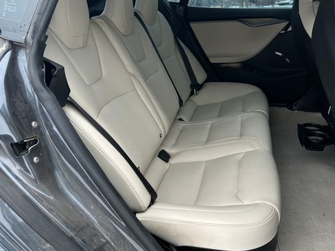 Used 2018 Tesla Model S 75D image 19