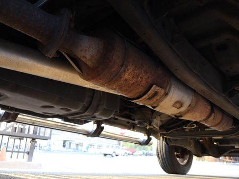 Used 2011 Ford F250 Lariat image 31