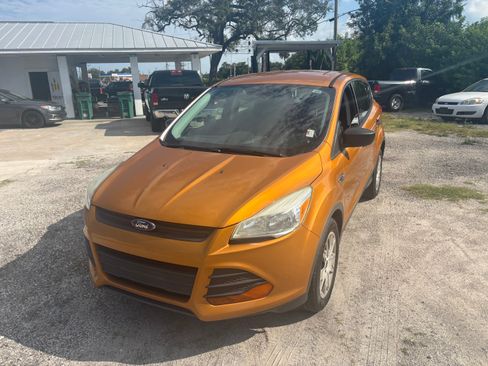 Used 2016 Ford Escape FWD S image 2