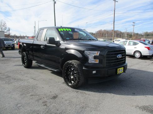 Used 2017 Ford F150 STX image 4