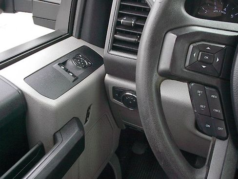 Used 2020 Ford F250 XL image 19