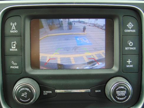 Used 2017 RAM 1500 SLT image 17