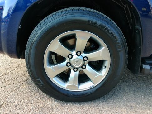 Used 2007 Toyota 4Runner Limited image 17