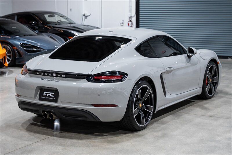 Used 2019 Porsche 718 Cayman S RWD image 6