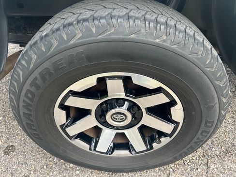 Used 2019 Toyota Tacoma 2WD Access Cab image 17