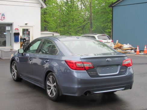 Used 2015 Subaru Legacy 2.5i Limited AWD/4WD image 5