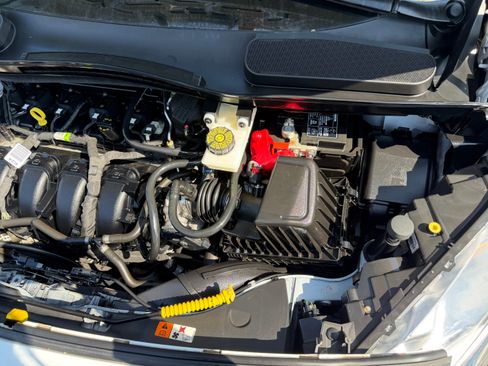 Used 2022 Ford Transit Connect XL image 24