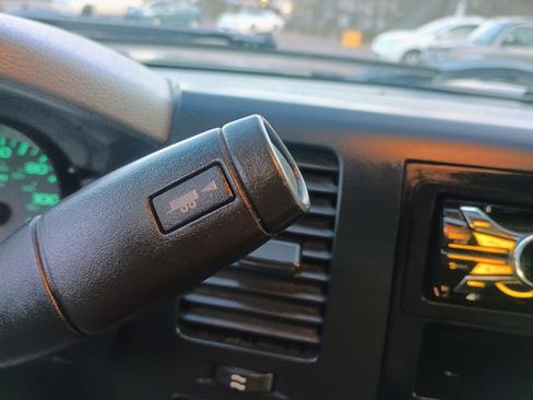 Used 2009 Chevrolet Silverado 1500 LS image 22