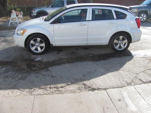 Used 2011 Dodge Caliber Mainstreet image 1