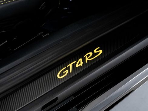 Used 2025 Porsche 718 Cayman GT4 RS image 12