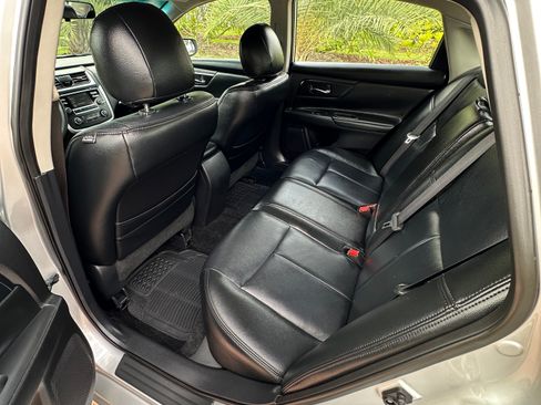 Used 2018 Nissan Altima 2.5 SV image 6