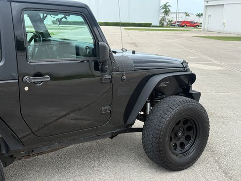Used 2017 Jeep Wrangler Sport AWD/4WD image 45