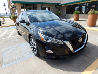 Used 2021 Nissan Altima 2.5 SV