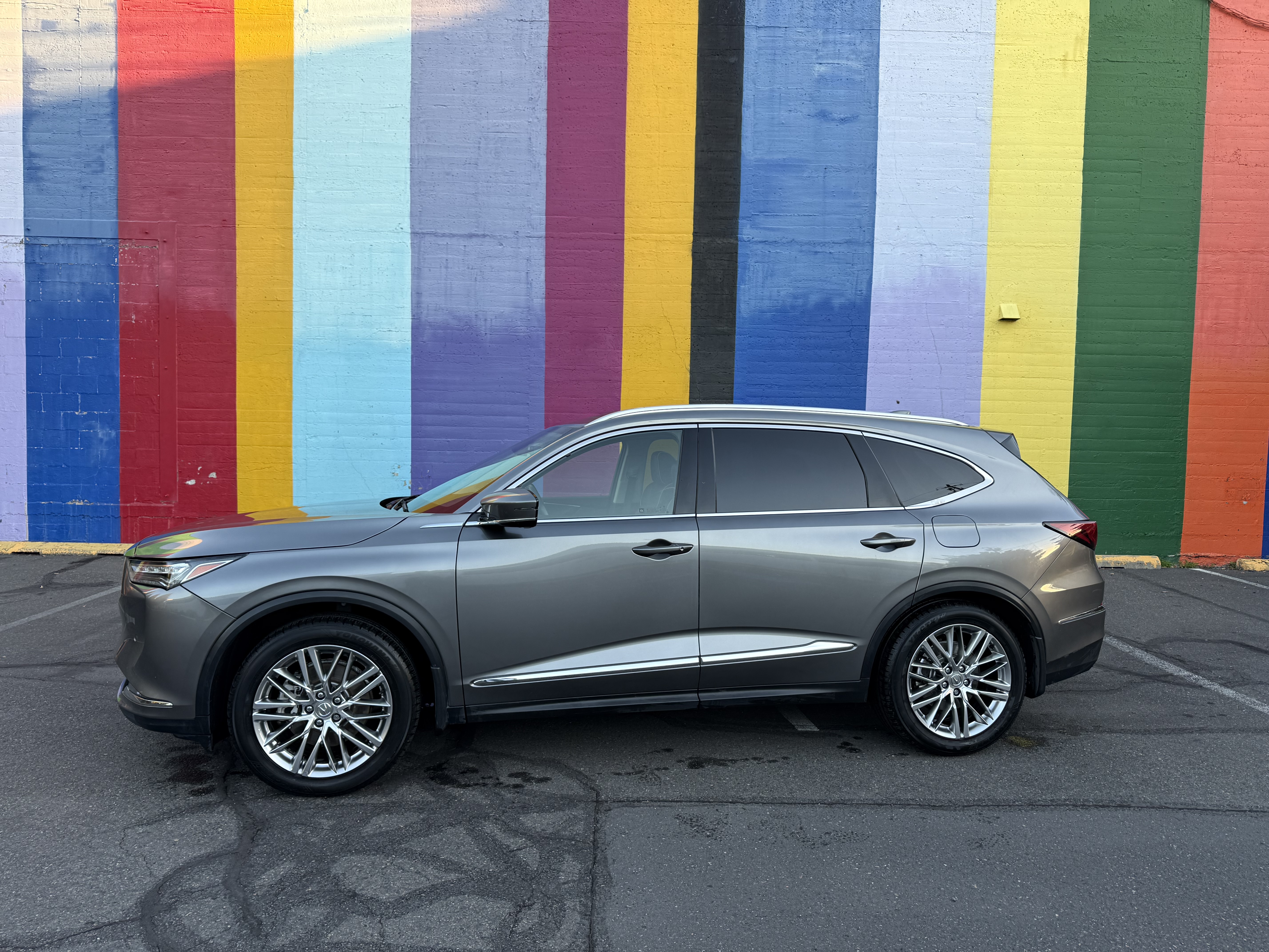 Used 2023 Acura MDX SH-AWD w/ Advance Package image 1