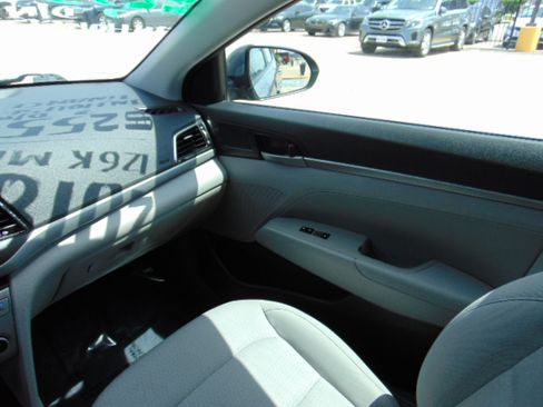 Used 2018 Hyundai Elantra SEL image 22