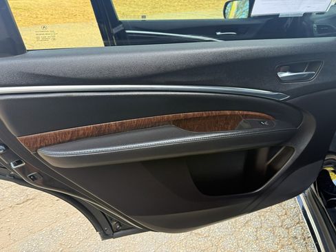 Used 2017 Acura MDX image 14