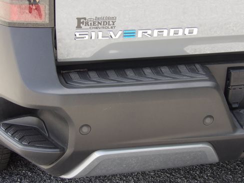 Used 2026 Chevrolet Silverado EV 4x4 Crew Cab LT image 6
