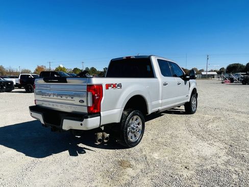 Used 2017 Ford F350 Platinum image 5