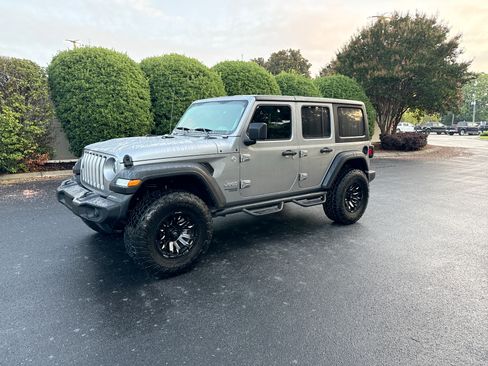 Used 2019 Jeep Wrangler 4WD Unlimited Sport image 1