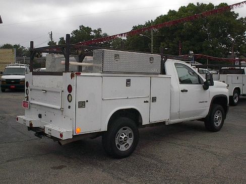 Used 2020 Chevrolet Silverado 2500 W/T RWD image 4