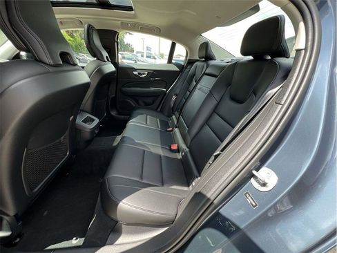 Used 2024 Volvo S60 B5 Core image 46