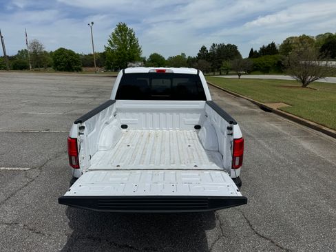 Used 2020 Ford F150 Lariat image 8