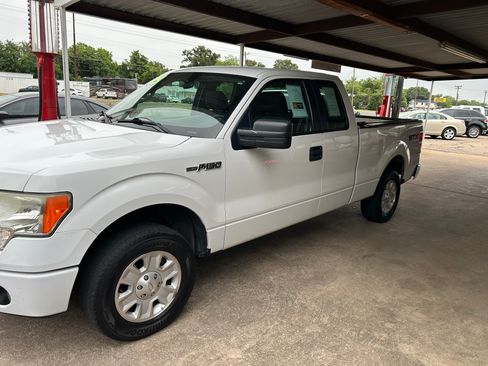 Used 2010 Ford F150 2WD SuperCab STX image 1