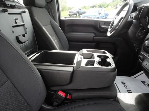 Used 2024 Chevrolet Silverado 2500 W/T image 24