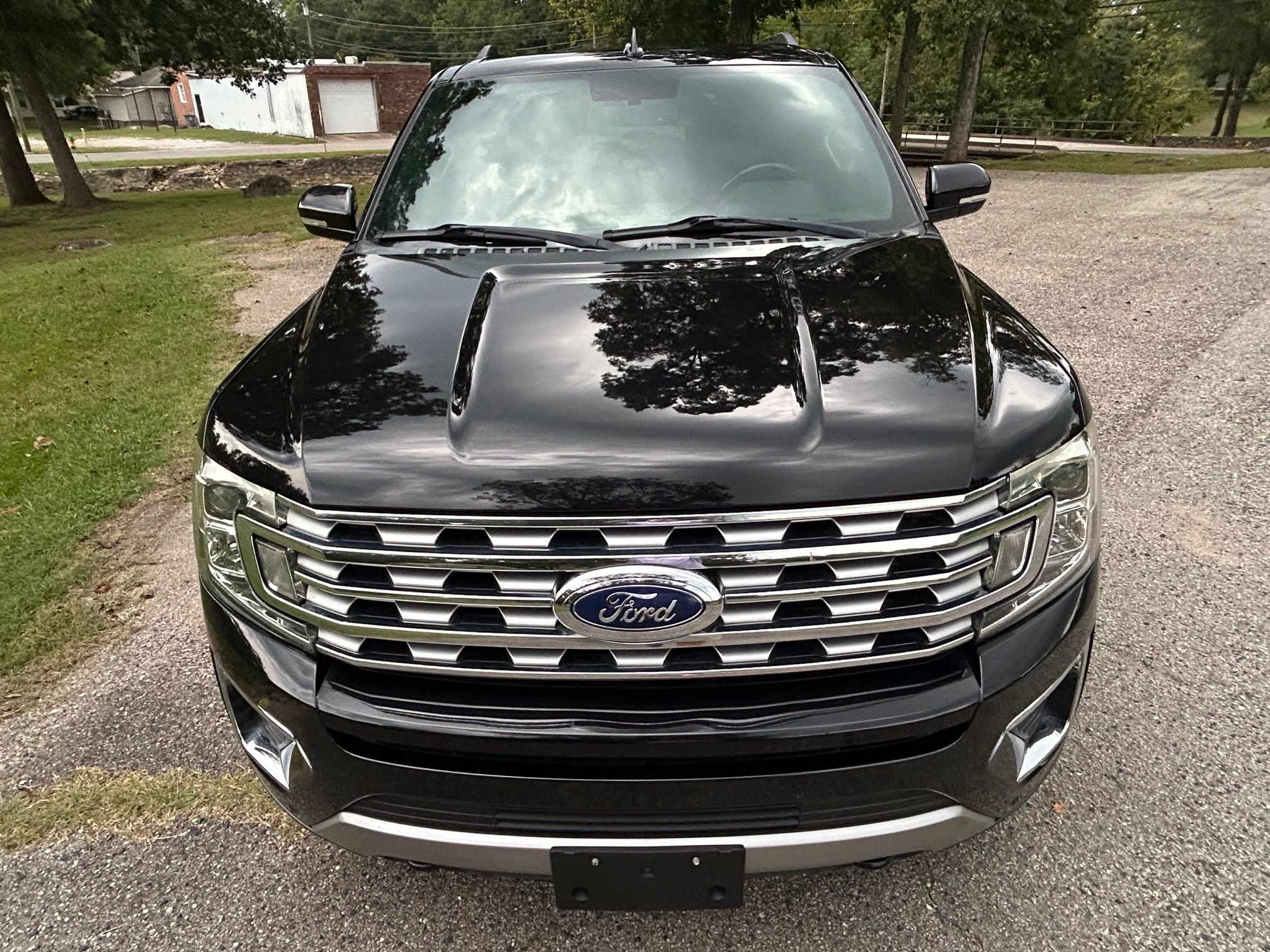 Used 2019 Ford Expedition 4WD Limited image 3