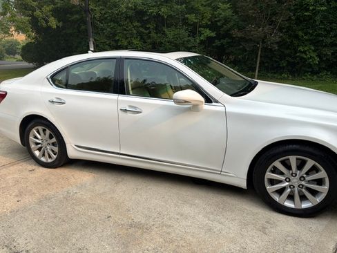 Used 2012 Lexus LS 460 AWD image 22